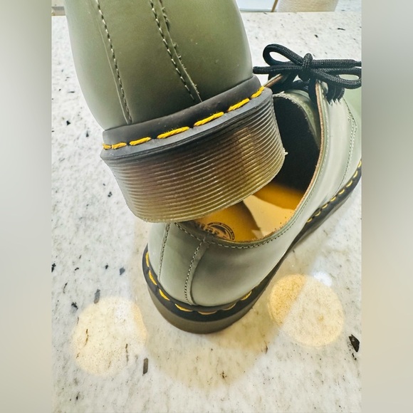 DOC MARTENS Unisex Plain Toe Derby, Khaki Green, Size 10(L)/9(M)​ - Picture 5 of 6